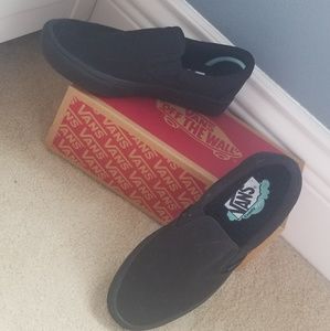 NWOT M7 W8.5 Vans Comfy Cush Black SlipOn Sneakers